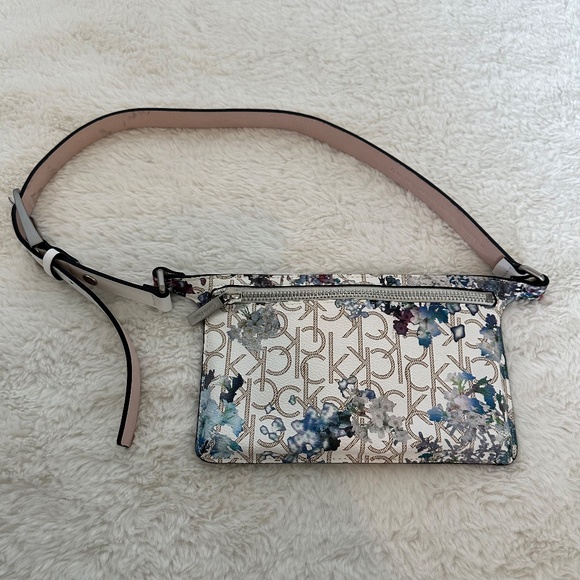 Calvin Klein Genuine Leather Belt Purse - Picture 5 of 8